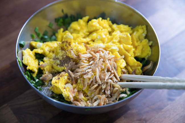 chive and egg dumplings|chinasichuanfood.com