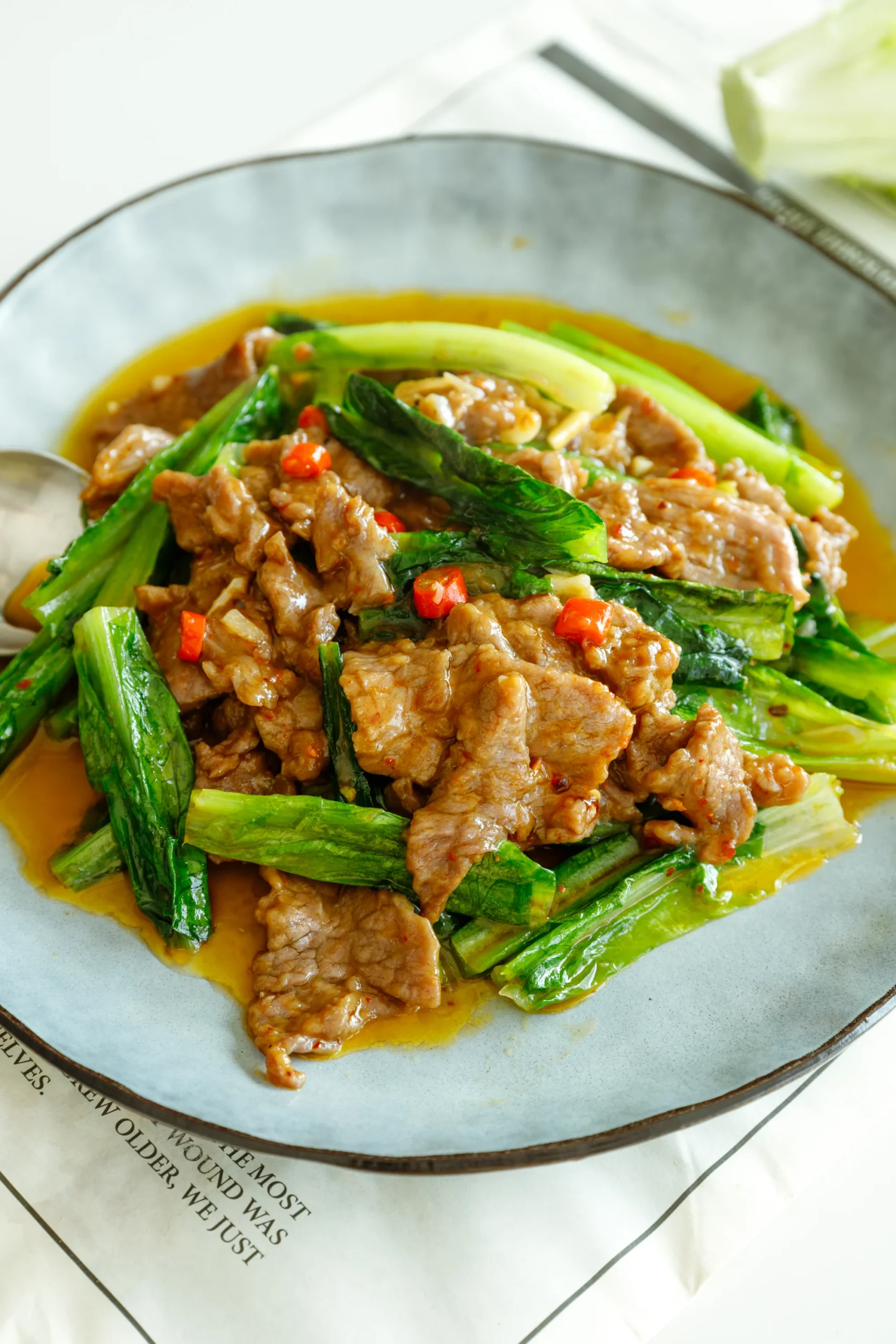 beef and lettuce stir fry